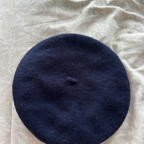 Accessories - Classic Navy Beret